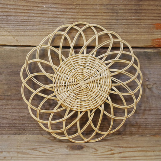 藤でそろえる 便利なトレー