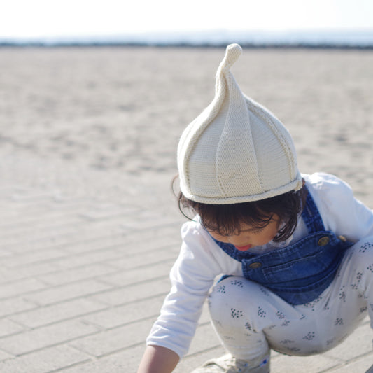 とんがりニット帽