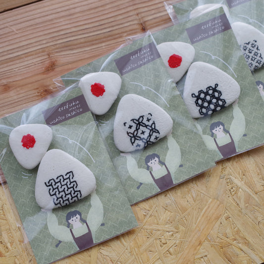 uchico sashico おにぎりペアブローチ