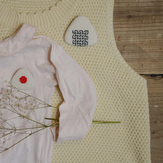 uchico sashico おにぎりペアブローチ