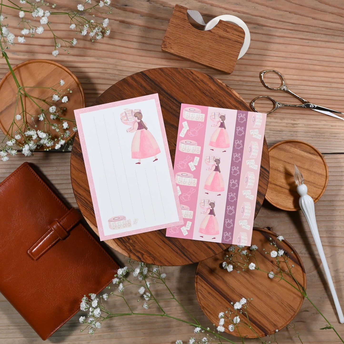 Take plenty of stationery with you: Notepad Blend