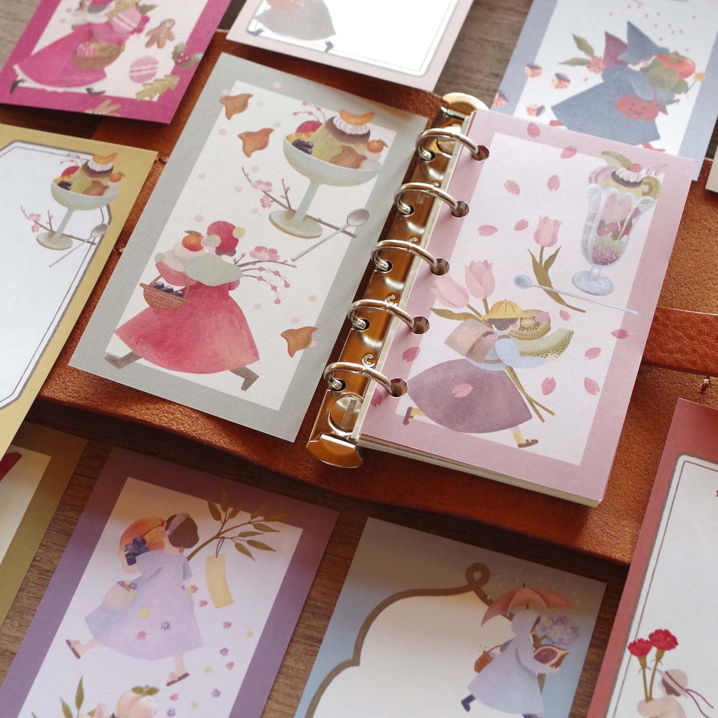 12ヶ月の特製プリン ちいさなフレームメモ