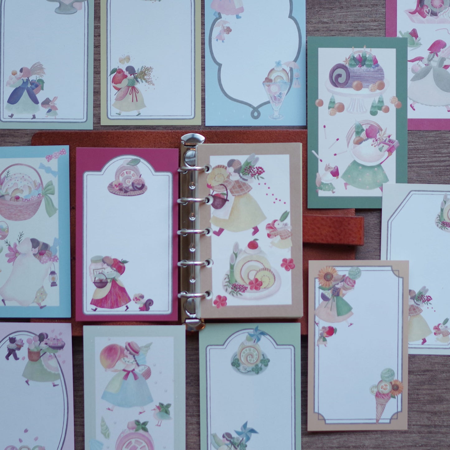 12ヶ月の特製ロール ちいさなフレームメモ