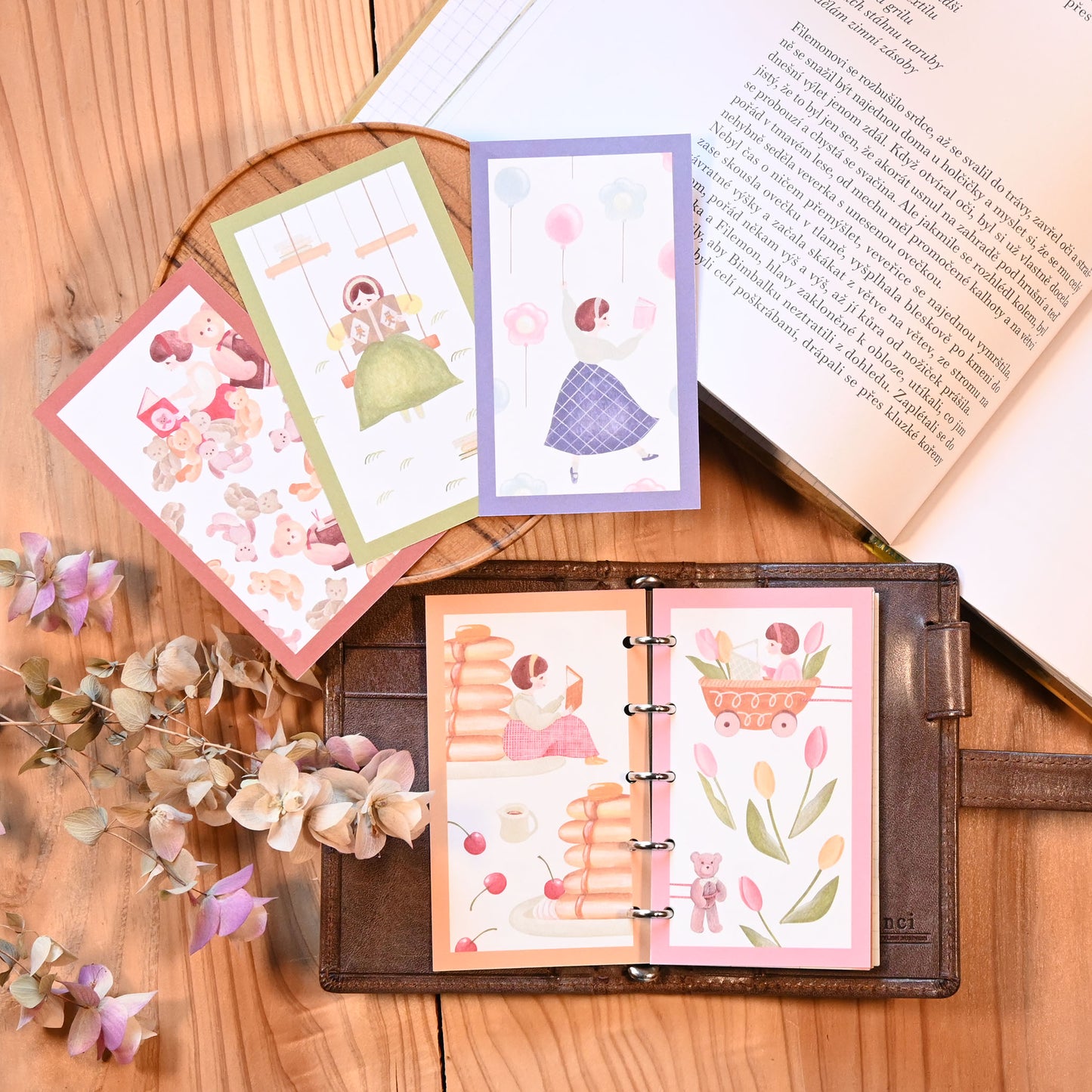 どこでも読書 ちいさなフレームメモ